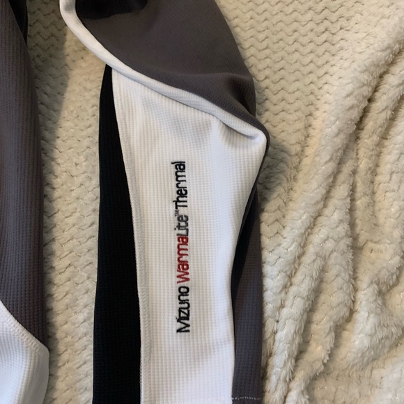 BNWOT Mizuno thermal sweater - Picture 5 of 8